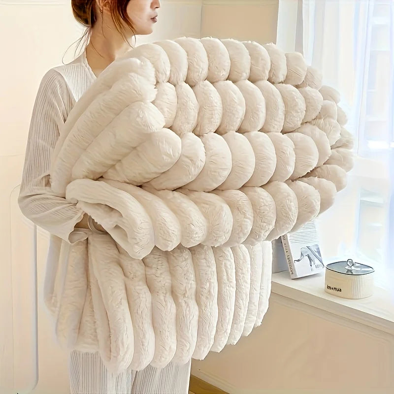 Soft & Warm Fleece Throw Blanket for All seasons - 3 Sizes