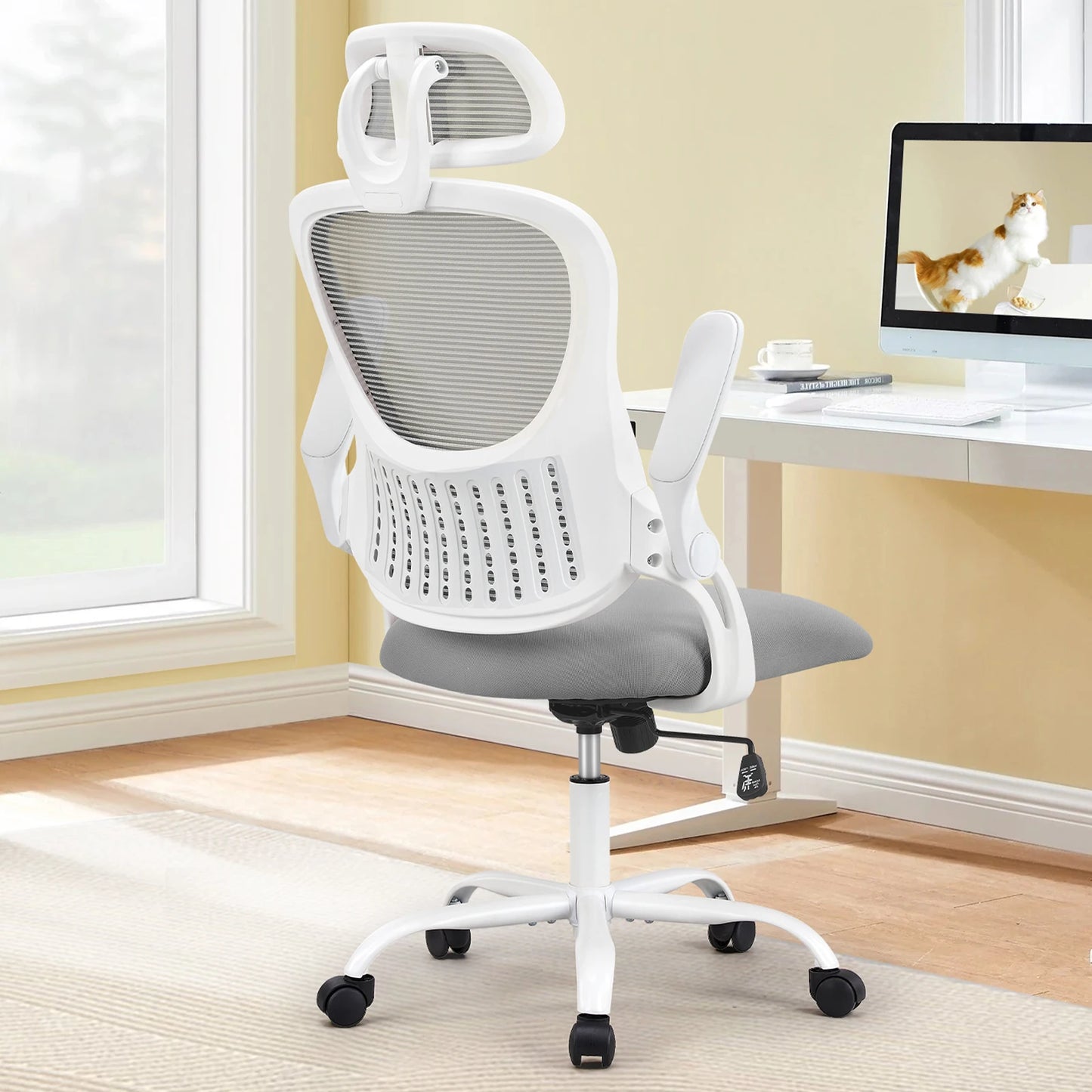 Mesh Ergonomic Office Computer Desk Chair w/ Flip-up Arms and Adjustable Headrest