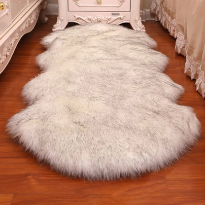 Luxurious Faux Fur Sheepskin Rug or Throw